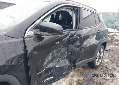 2019 Jeep Compass Limited Fwd z USA, uszkodzony, nr VIN 3C4NJCCB2KT667174